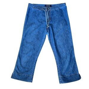 5/$25 Abercrombie & Fitch Women’s lightweight denim Capri pants size 6